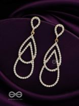 DROP IT LIKE IT'S HOT - STATEMENT GOLDEN EARRINGS