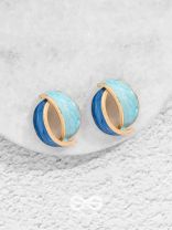 THE BLUE BAUBLES - GOLDEN ENAMELLED STUD EARRINGS