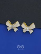 RETRO RIBBON RADIANCE - GOLDEN EMBELLISHED EARRINGS