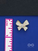 RETRO RIBBON RADIANCE - GOLDEN EMBELLISHED EARRINGS