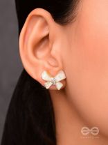 RETRO RIBBON RADIANCE - GOLDEN EMBELLISHED EARRINGS