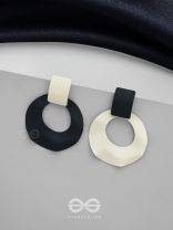 STORMS & CLOUDS - ELEGANT ACRYLIC EARRINGS 