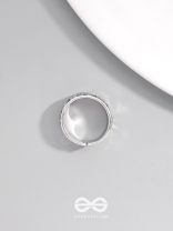 THE FIREBOLT FANG - STATEMENT SILVER RING (ADJUSTABLE)