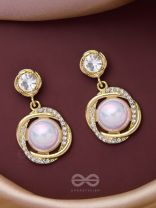 THE MERMAID'S PEARL - GOLDEN EMBELLISHED EARRINGS