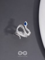 THE SAPPHIRE SERPENTINE - STATEMENT SILVER ADJUSTABLE RING 