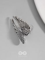 MIDNIGHT RAVEN WING - STATEMENT SILVER RING (ADJUSTABLE)