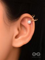 A PEARL PLEASE - GOLDEN EMBELLISHED EARCUFF (one ear)