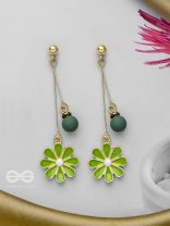 THE BLOSSOMING BEADS - GOLDEN EMBELLISHED EARRINGS (GREEN)