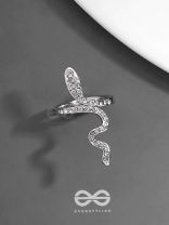 STUDDED SLYTHERIN - STATEMENT SILVER RING (ADJUSTABLE)