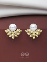 PEARLS IN PARADISE - GOLDEN EMBELLISHED EARRINGS