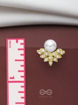 PEARLS IN PARADISE - GOLDEN EMBELLISHED EARRINGS