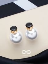 A MYSTIC PEARL - GOLDEN EMBELLISHED EARRINGS (BLACK)