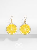 THE SOUR SPLASH - GOLDEN EMBELLISHED EARRINGS