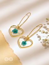 Heart Of Sky - Pressed Flower Resin Earrings