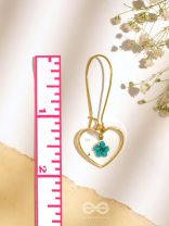 Heart Of Sky - Pressed Flower Resin Earrings