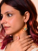 Heart Of Sky - Pressed Flower Resin Earrings