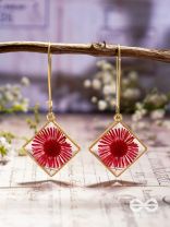Scarlet's Garden - Pressed Flower Resin Earrings