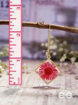 Scarlet's Garden - Pressed Flower Resin Earrings