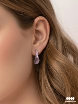 EBB AND FLOW - ENAMELLED TWISTED STUDS (PURPLE)