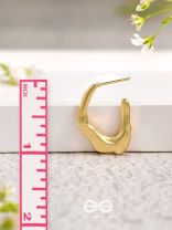 Mirage Embrace - Golden Stainless Steel Earrings With Anti-Tarnish Coating