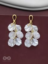 The Seashell Charms- Golden Shell Earrings 