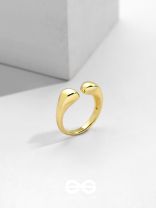 Gilded Glory - Classic Golden Ring (Adjustable)