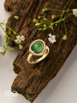 The Prism Radiance - Holographic Embellished Golden Ring 