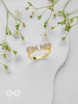 Sparkling Bow Affair - Golden Embellished Ring 