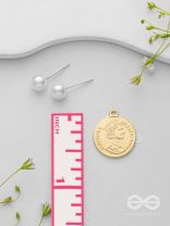 Victorian Rush - Golden Pearl Ear Jackets