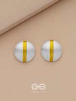 Subtle Streak - Silver Stud Earrings