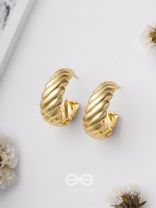 Jubilee Luster - Golden Earrings