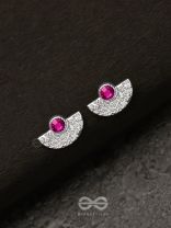 The Rouge Beauty - Textured Silver Stud Earrings