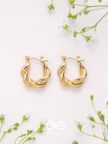 Twist N Turns - Golden Earrings