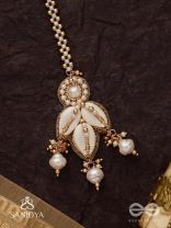 Savishkaar- The First Manifestation- Shells And Beads Hand Embroidered Maangtika