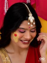 Savishkaar- The First Manifestation- Shells And Beads Hand Embroidered Maangtika