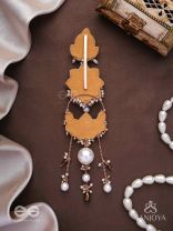 Grathan - The Delicate Intricacy - Mirrors, Shells, Beads And Pearls Hand Embroidered Hair Accessory