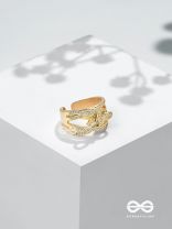 The Playful Knots - Golden Cubic Zirconia Ring (Adjustable)