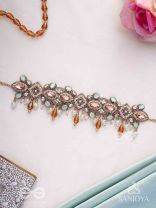 Maṇimalika- String of Jewels- Pastel-coloured choker with Beads & Gemstones set in a delicate pattern.