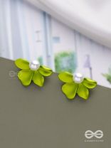 Spring Blossoms - Floral Pearl Earrings