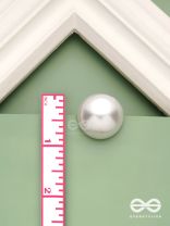 Classic serenade- statement white pearl stud 