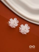  Spring fling - White floral studs 