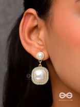  Ageless reverie - Earring studded with pearl and crystal 