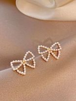 Belle Bows- Sophisticated bow earrings