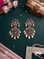 SHYAM PUSHP– DARK BLOSSOM A REGAL EARRING WITH RICH, DARK-HUED GEMSTONES AND PEARL ACCENTS, RESEMBLING A BLOOMING FLOWER