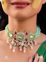 PANKHURI DHARA – SUHANA KHAN INSPIRED NECKPIECE FEATURING CASCADING PINK BEADS AND SPARKLING GEMSTONES