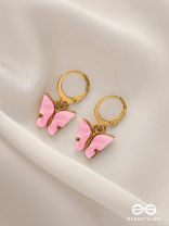 TAKE THE SKY LIKE A BUTTERFLY - CUTE DANGLER EARRINGS (SOFT PINK)