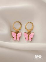 TAKE THE SKY LIKE A BUTTERFLY - CUTE DANGLER EARRINGS (SOFT PINK)