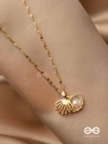 Golden Seashell - Pearl Embellished Pendant