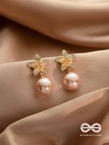 Twinkle Glow - Starry Pearl Earrings