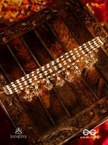 HIRANYA - GOLDEN GRACE - CLASSIC PEARL CHOKER WITH DELICATE GOLD ACCENTS